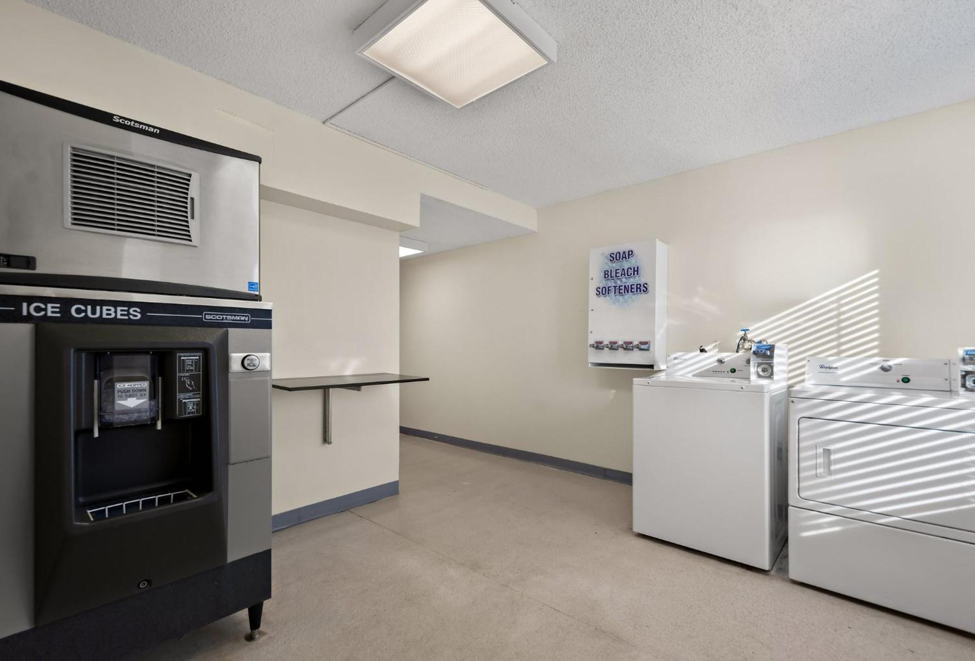 Spot X Hotel Tampa - Wesley Chapel By The Red Collection Exteriér fotografie
