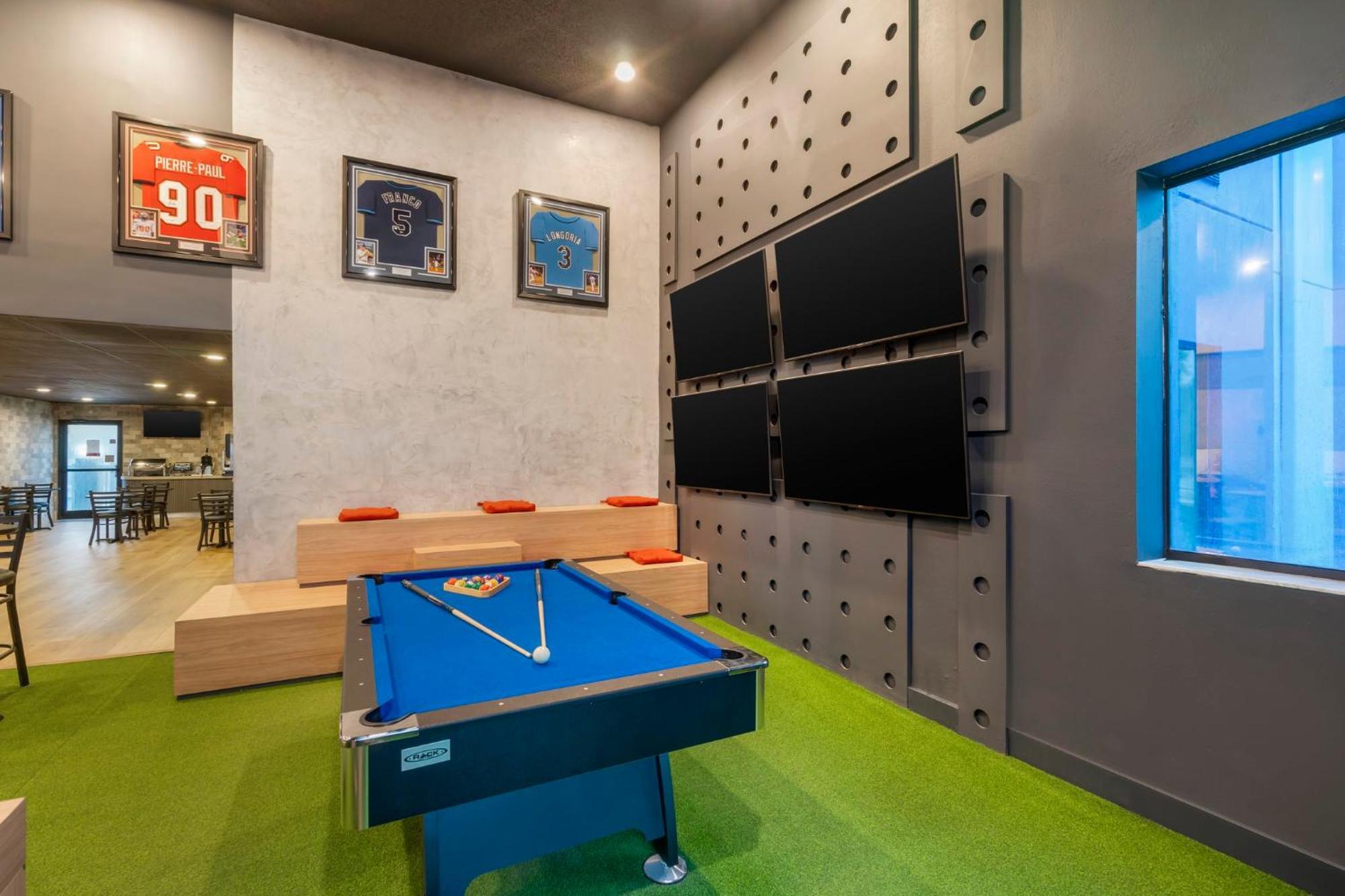 Spot X Hotel Tampa - Wesley Chapel By The Red Collection Exteriér fotografie