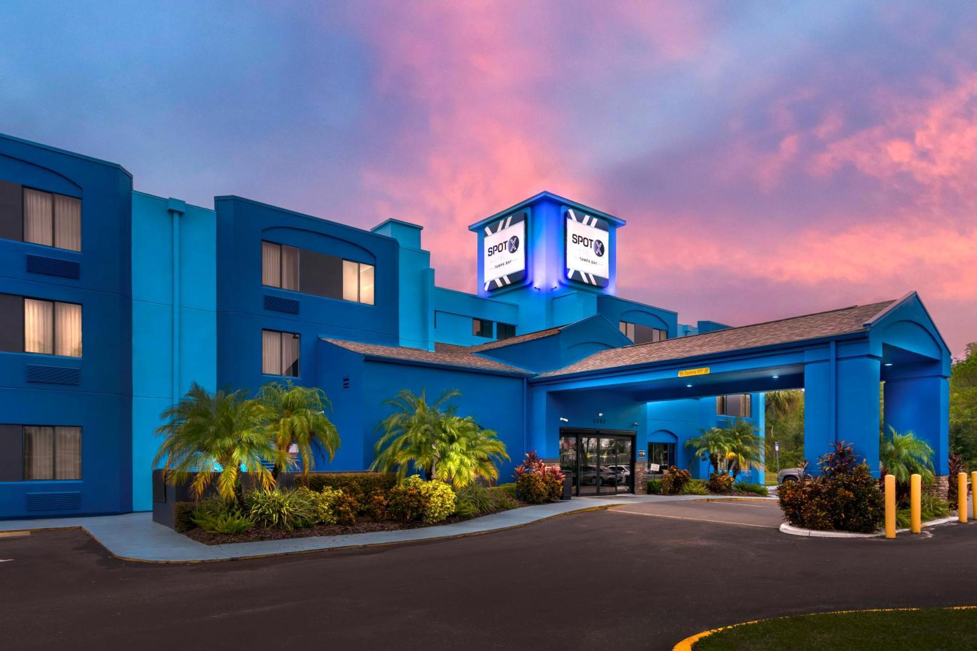 Spot X Hotel Tampa - Wesley Chapel By The Red Collection Exteriér fotografie