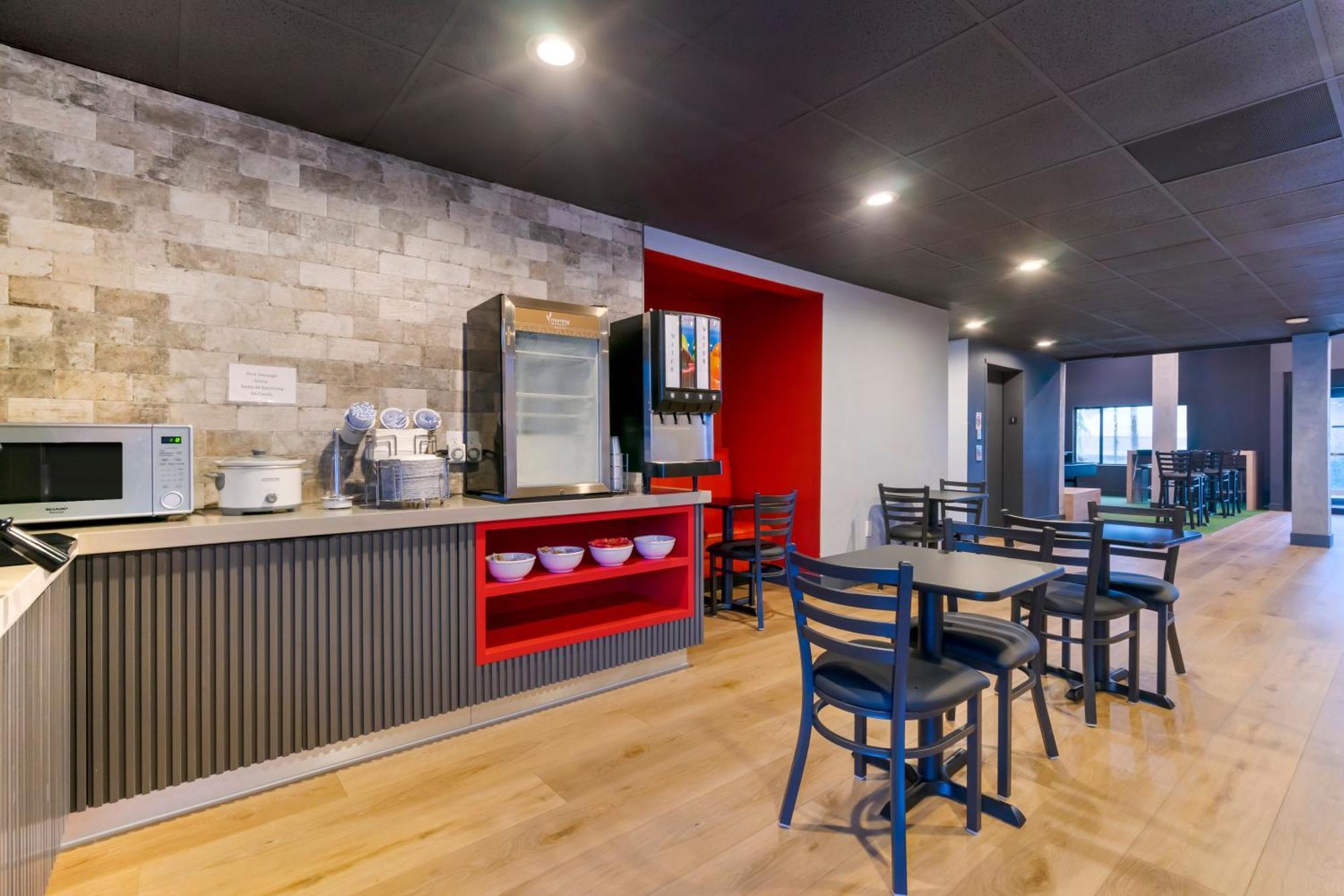 Spot X Hotel Tampa - Wesley Chapel By The Red Collection Exteriér fotografie